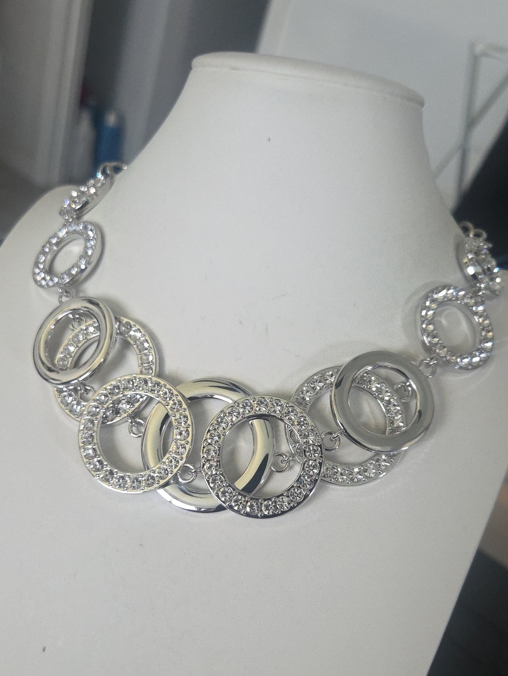 Paparazzi Zi The Keila  White Necklace NWT